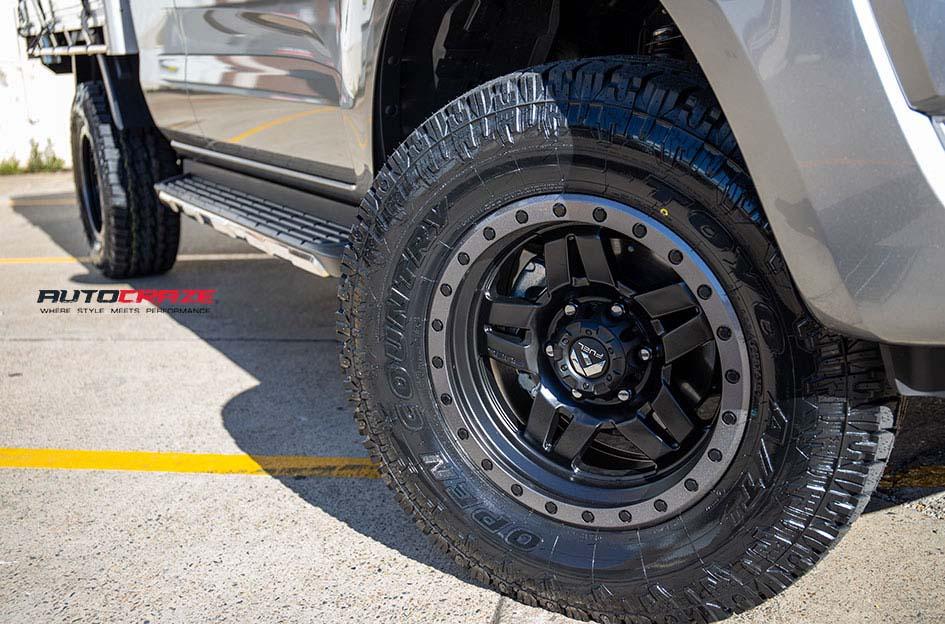 FORD RANGER ANZA MATTE BLACK WITH ANTHRACITE RING